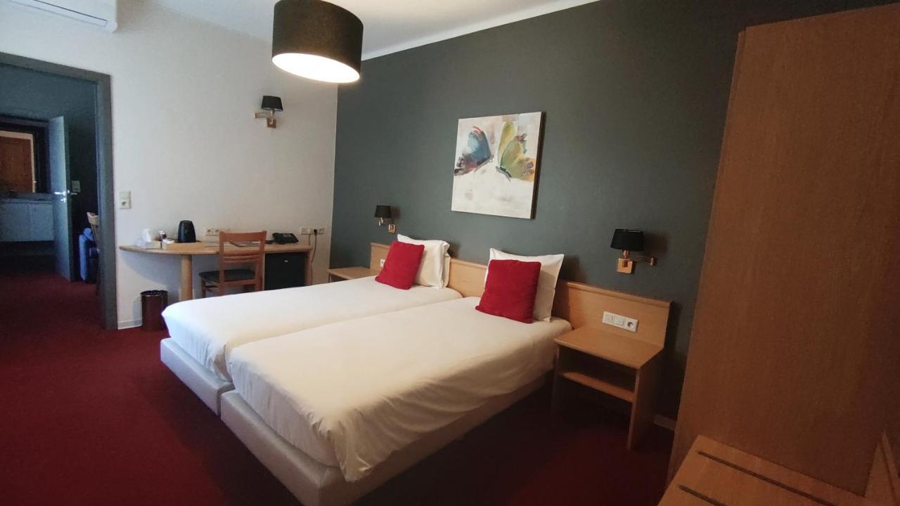 La Chrysalide Hotel Etalle Buitenkant foto